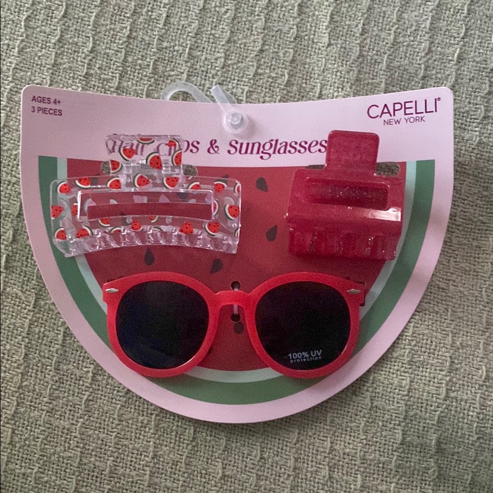 Capelli New York Red kids Sunglasses and Hair Clips Set